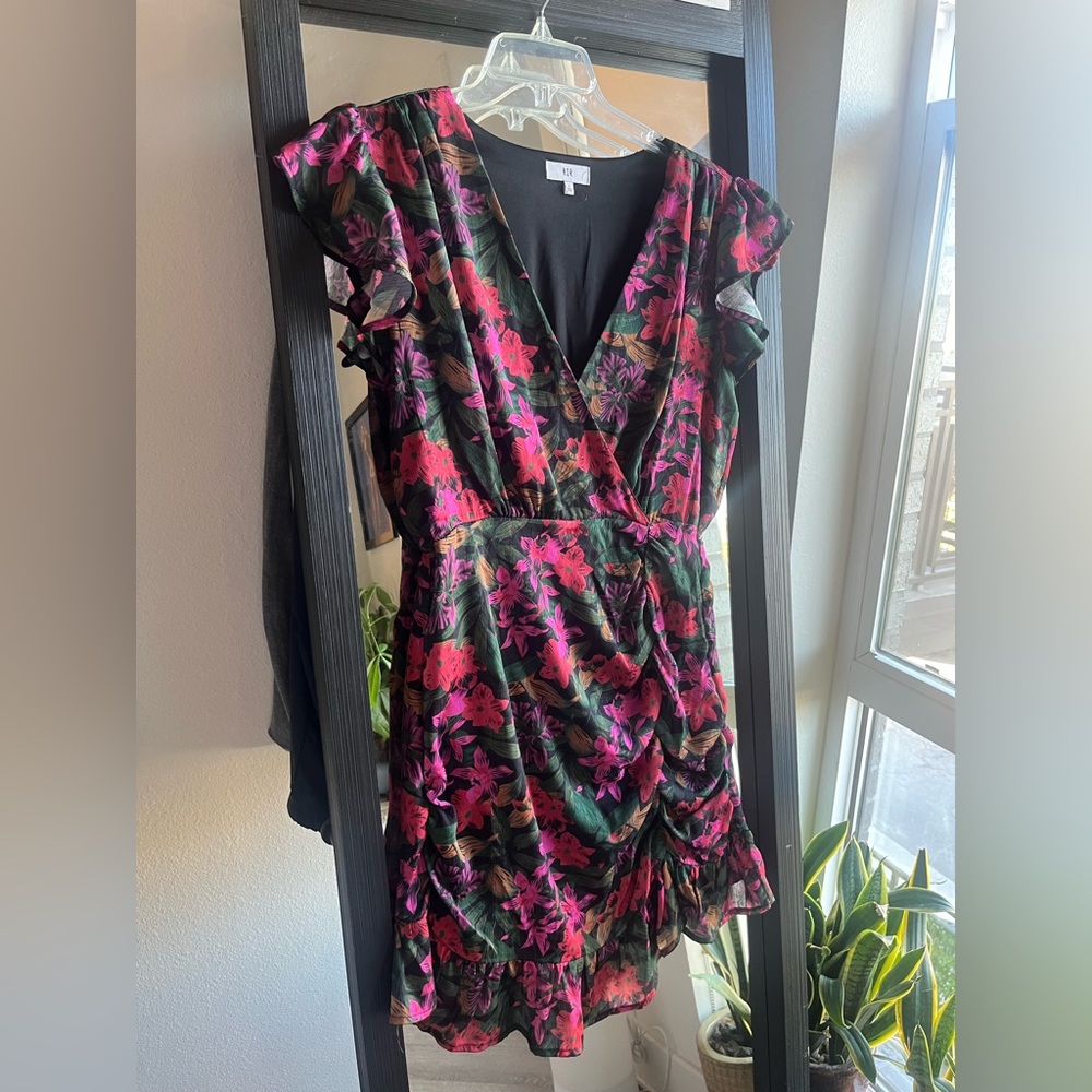 NSR flutter sleeve ruched dress